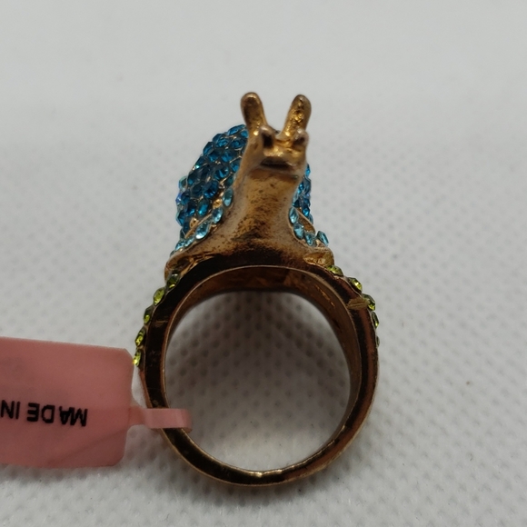 Austrian Crystal Snail Ring size 7 - Picture 6 of 6